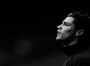 9you娱乐-防线崩塌与火力压制，当贝林厄姆的节奏撕裂芬兰的战术铁壁