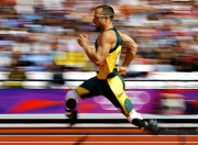 九游体育直播-雷霆对阵猛龙，杜兰特末节接管比赛，一锤定音的王者时刻