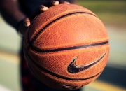 九游APP-极速狂飙，阿隆索状态火热，法拉利轻取雷诺车队