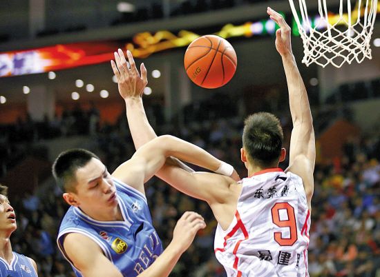 上海主场作战，全队表现出色