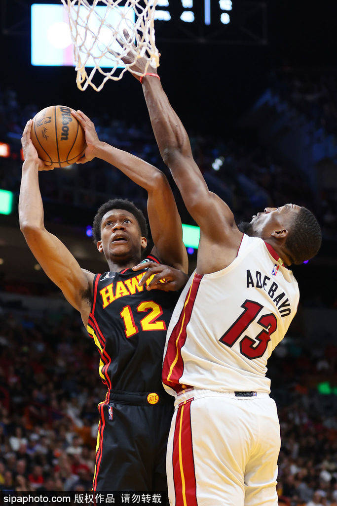 诺维奇主场逆转比分，取得关键胜利