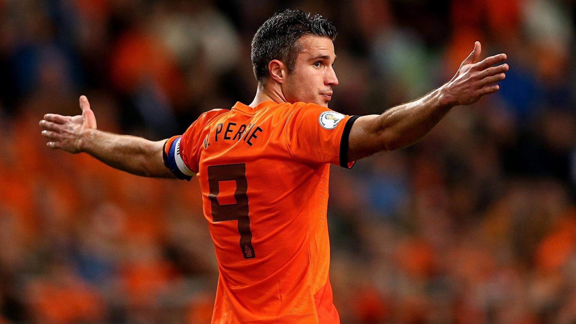 银石绝唱，诺里斯引领阿斯顿马丁逆转法拉利，书写F1新王序章